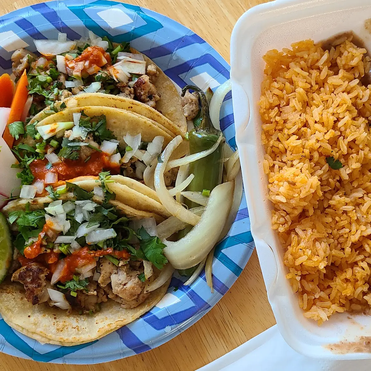 Tacos De Pollo Combo