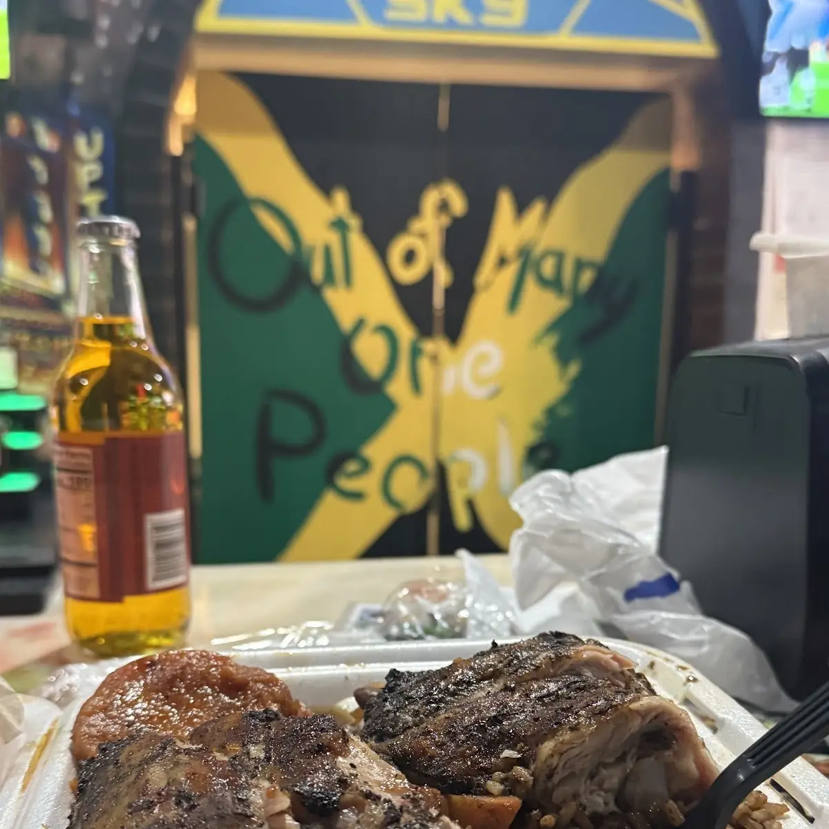 4 Piece Jerk Chicken Legs and Thighs