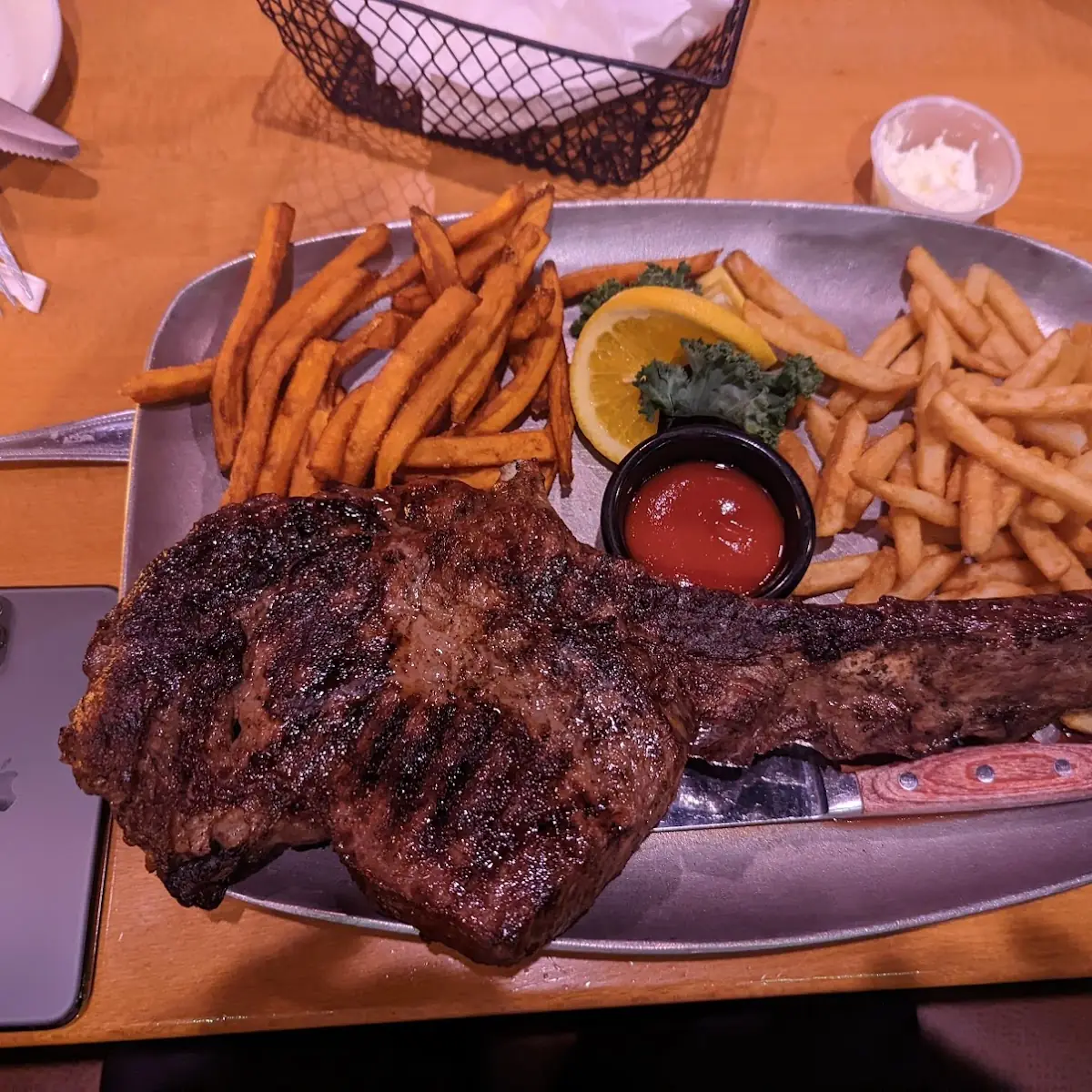 Tomahawk Steak Dinner