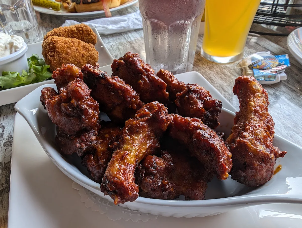 Chicken Wings, Churchills