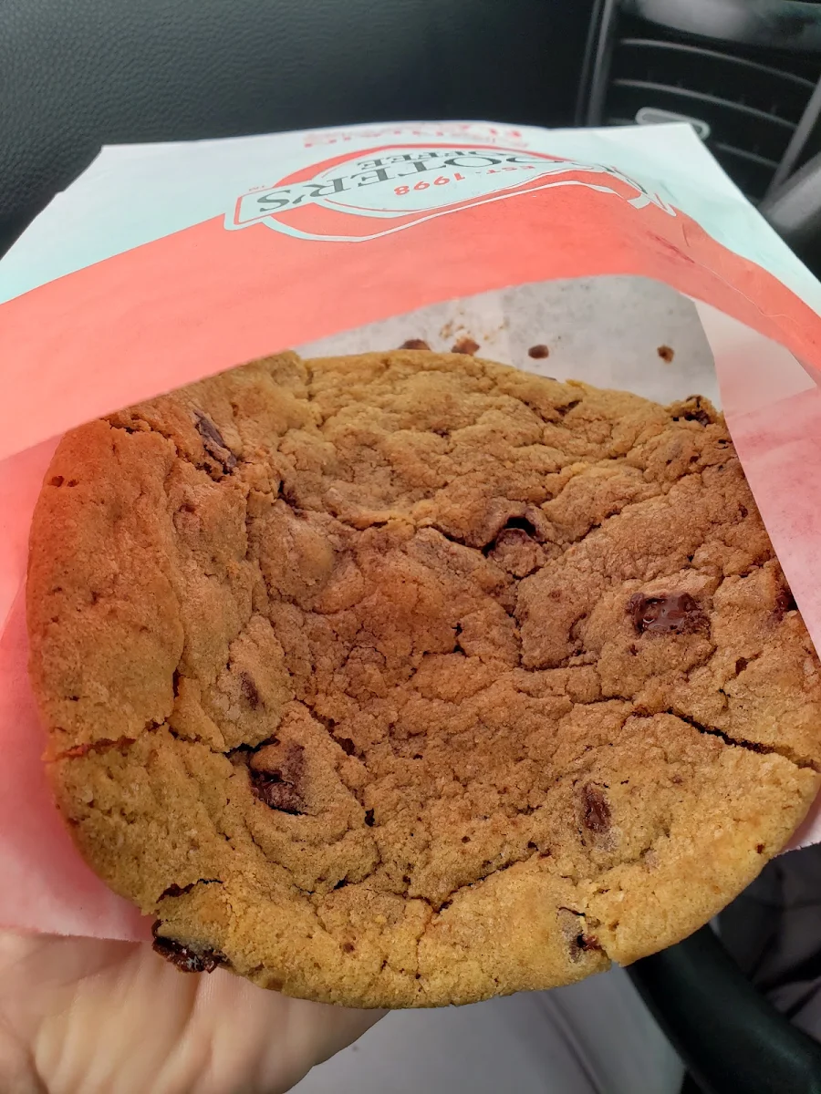 Chocolate Chip Cookie