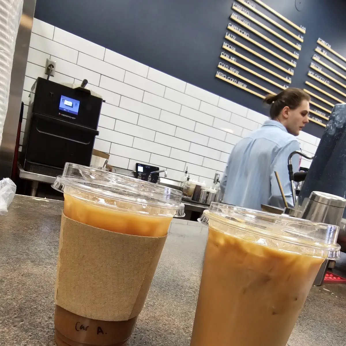 Iced Americano w Caramel