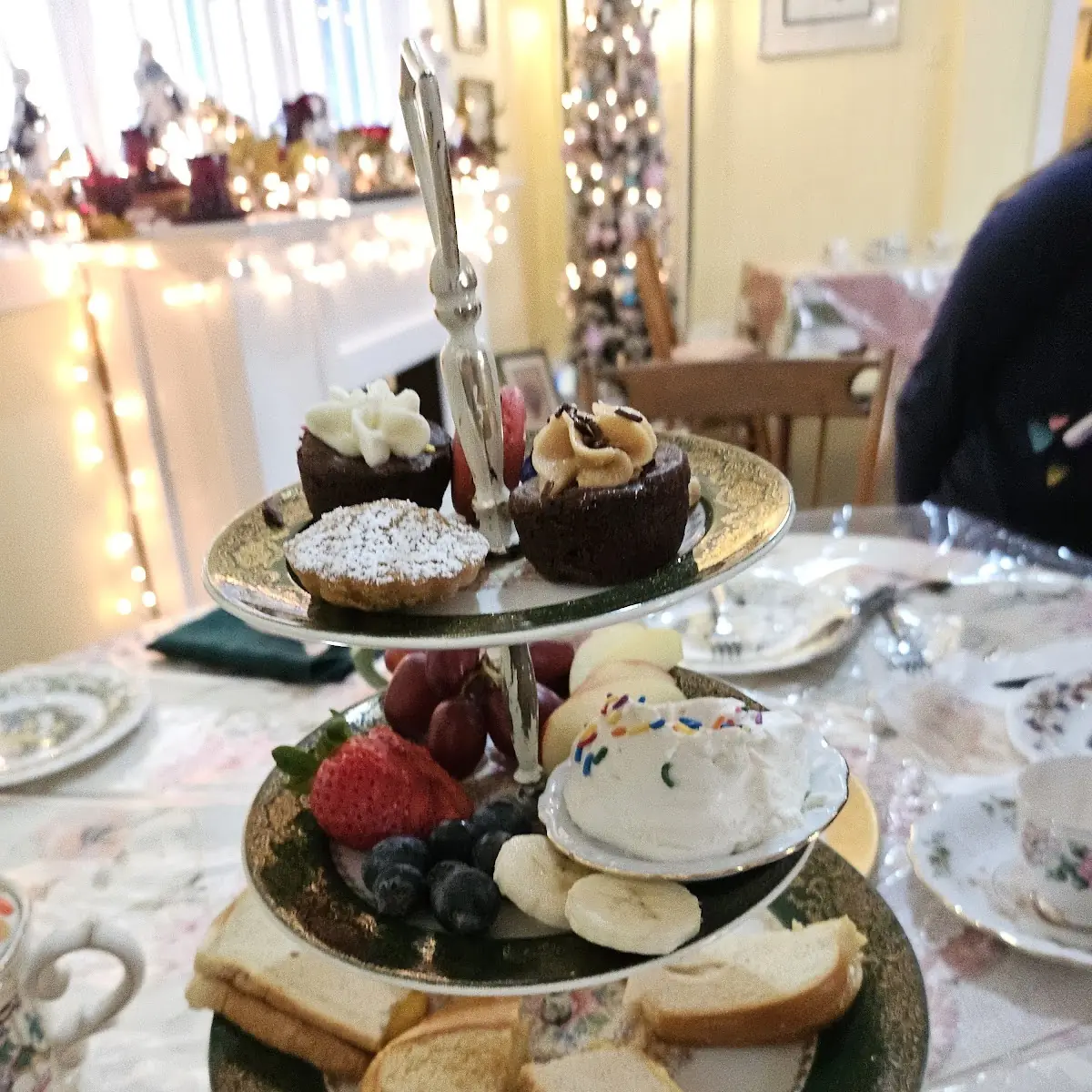 Children's Tea Customized with All Grilled Cheese Sandwiches