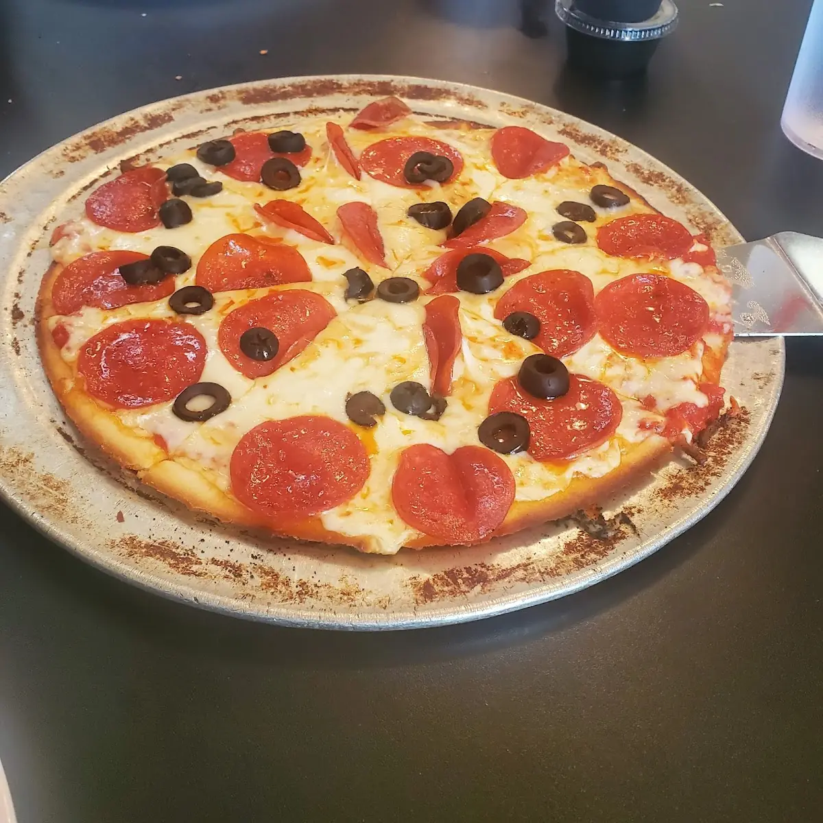 Deep Dish Pizza Peperoni