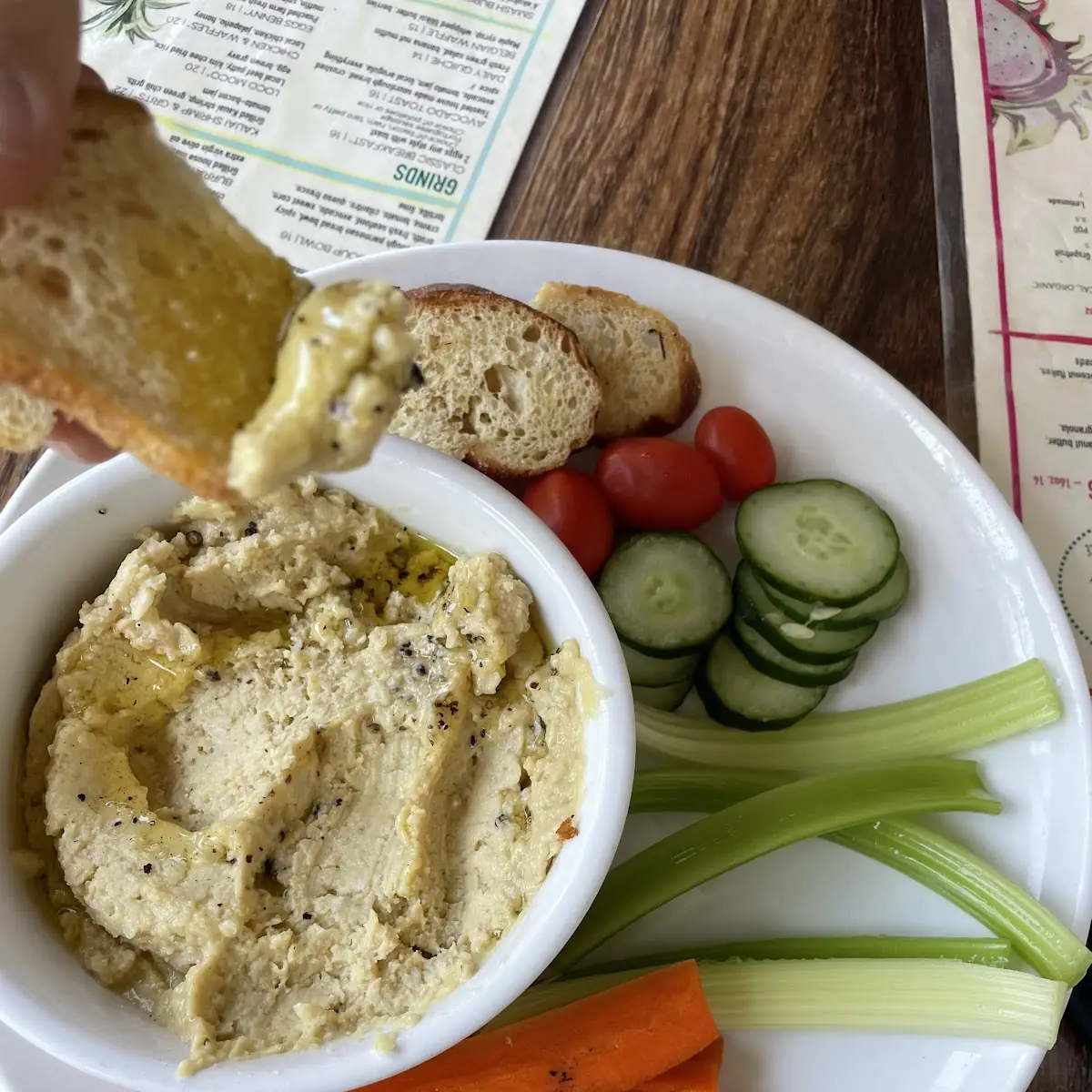 Garlic Chickpea Hummus