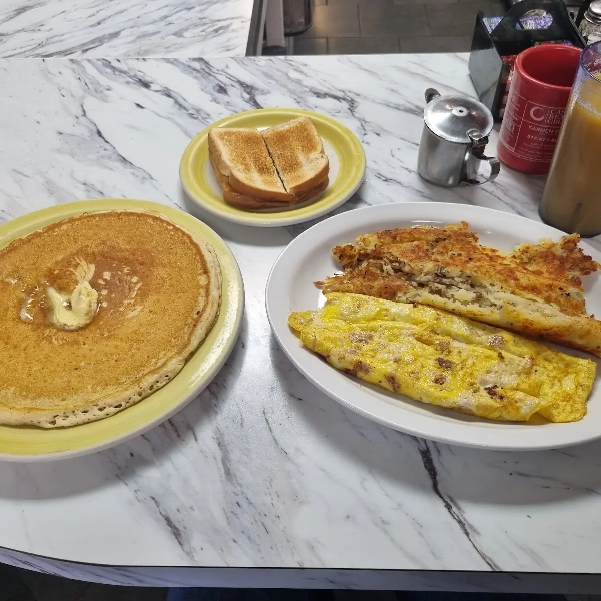 Pancake Plus Ham&Cheese Omelett with Hash Browns