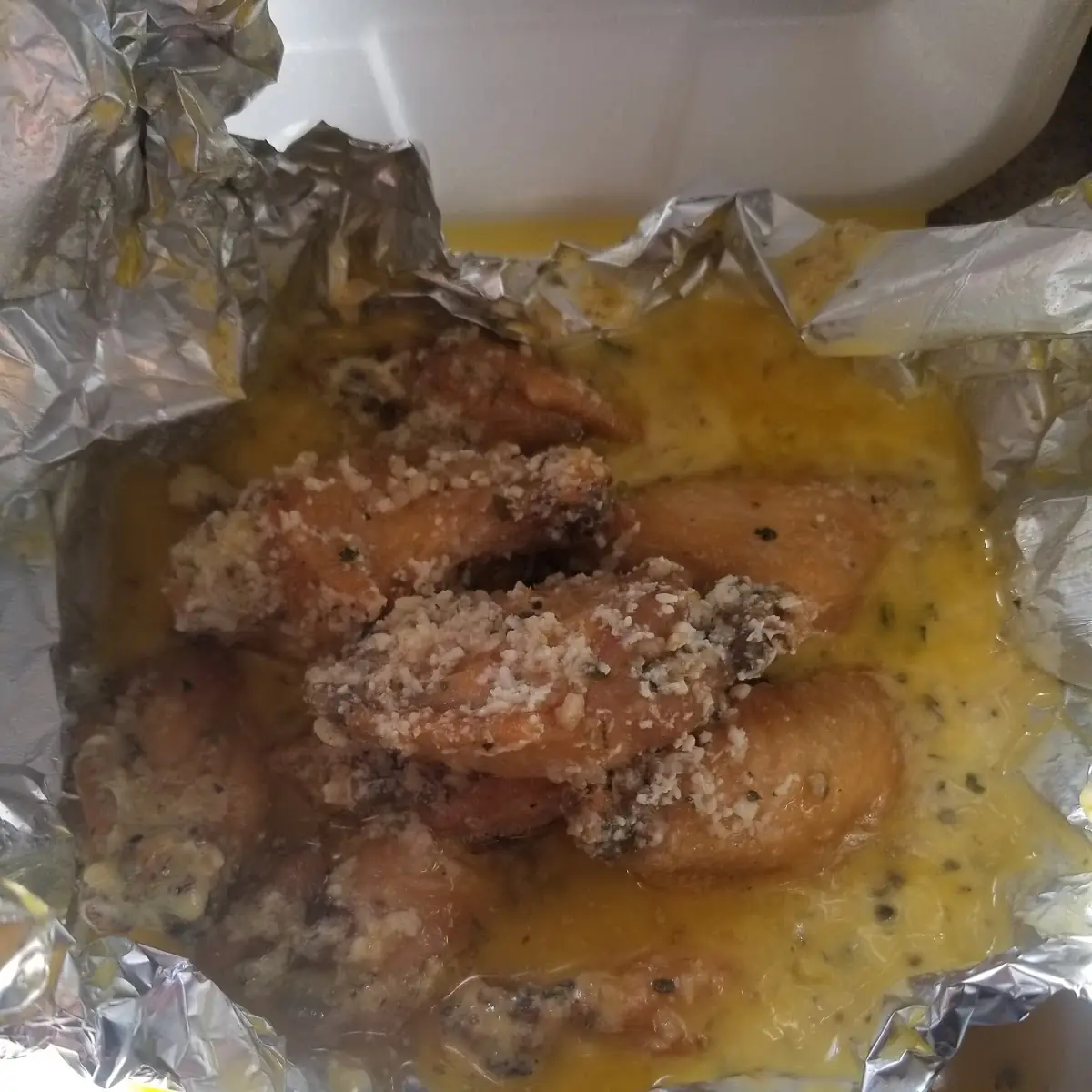 1 Dozen Garlic Parmesan Wings Drowned
