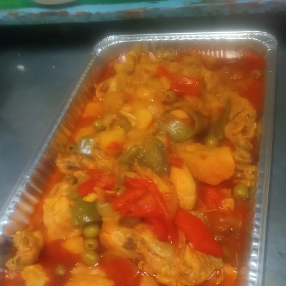 Pollo Guisado Plate