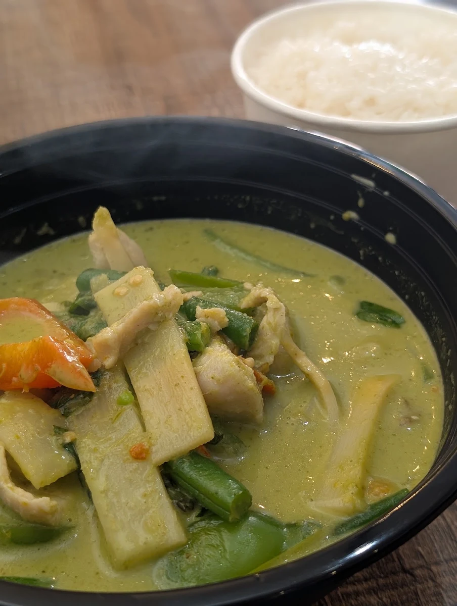 Green Curry Chicken