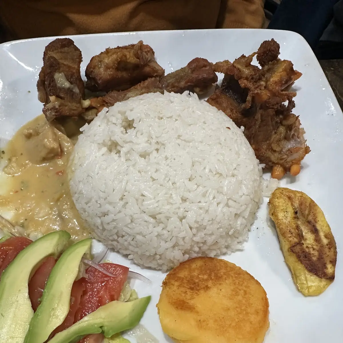Mixto Mixed Guata Pollo O Fritada