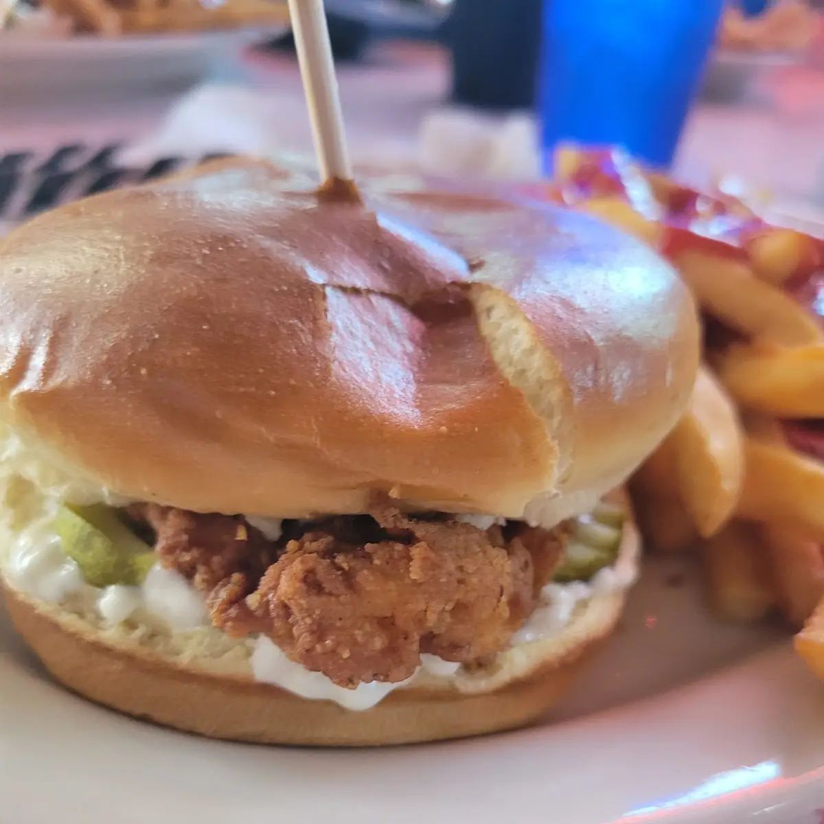 Dolly Chicken Sandwich