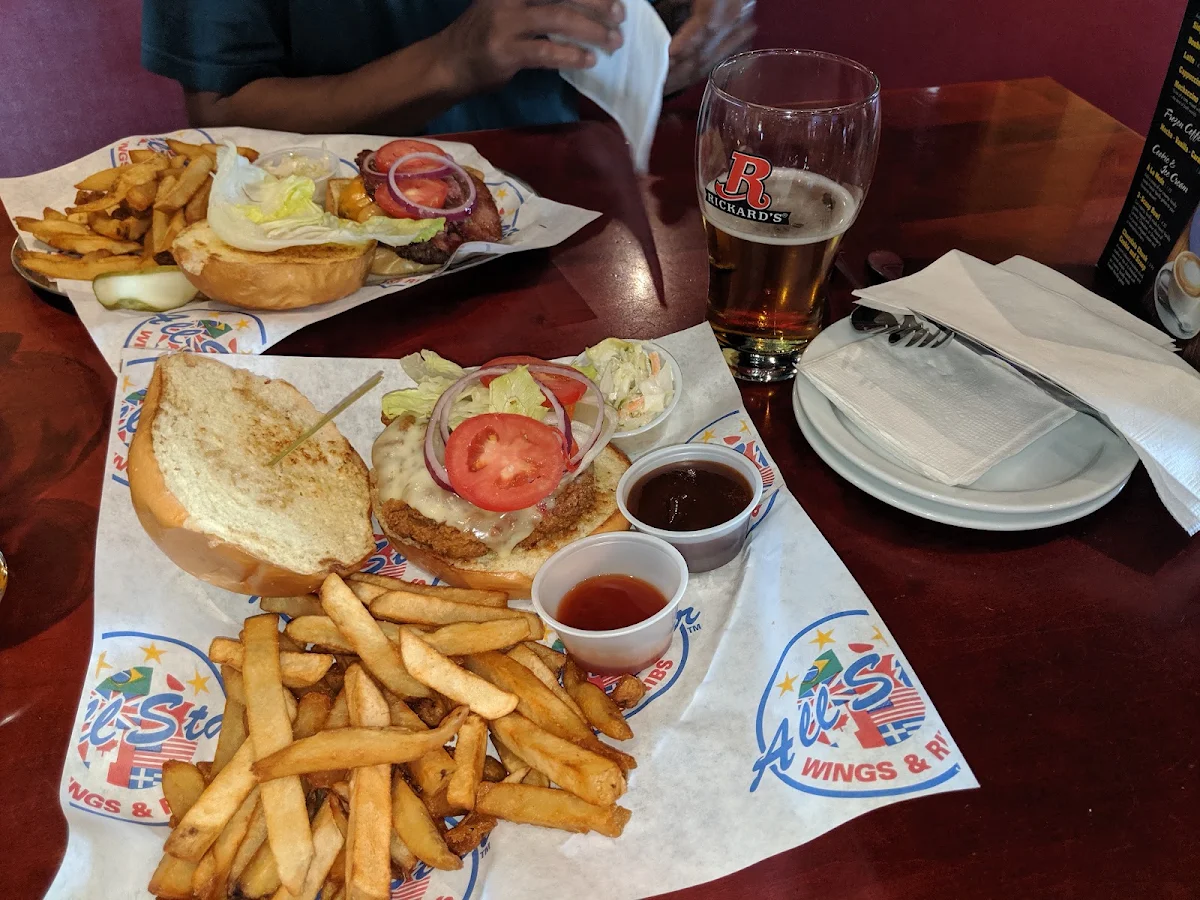 Highlights, AllStar Wings and Ribs Richmond Hill