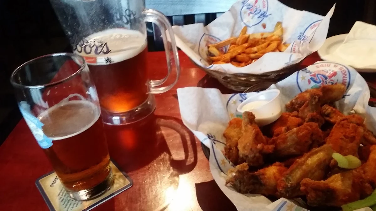 Wings and Beers, AllStar Wings and Ribs Richmond Hill