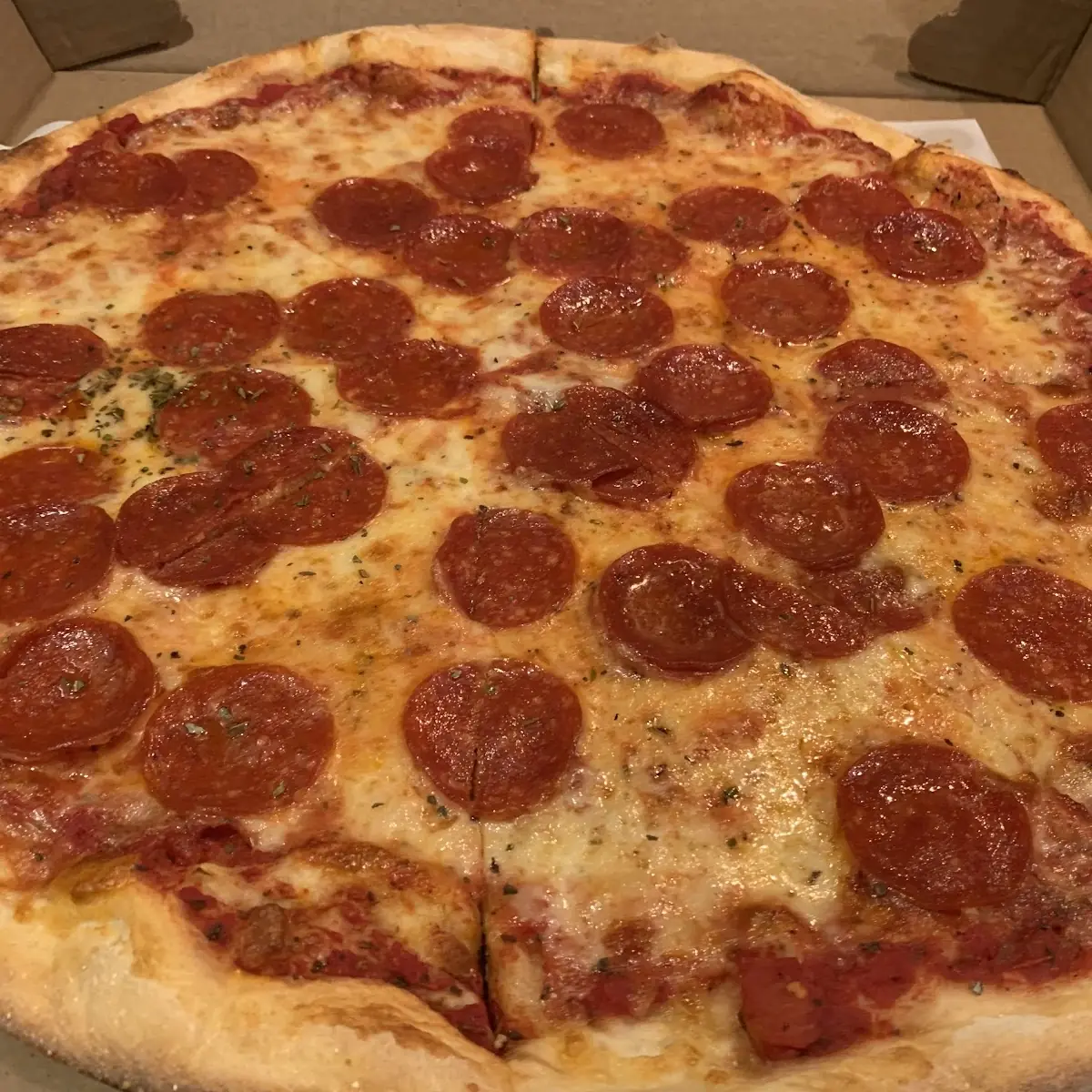 Large Pepperoni Pizza