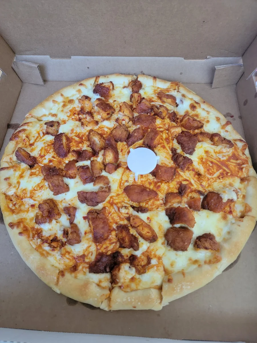 Medium Buffalo Chicken Pizza