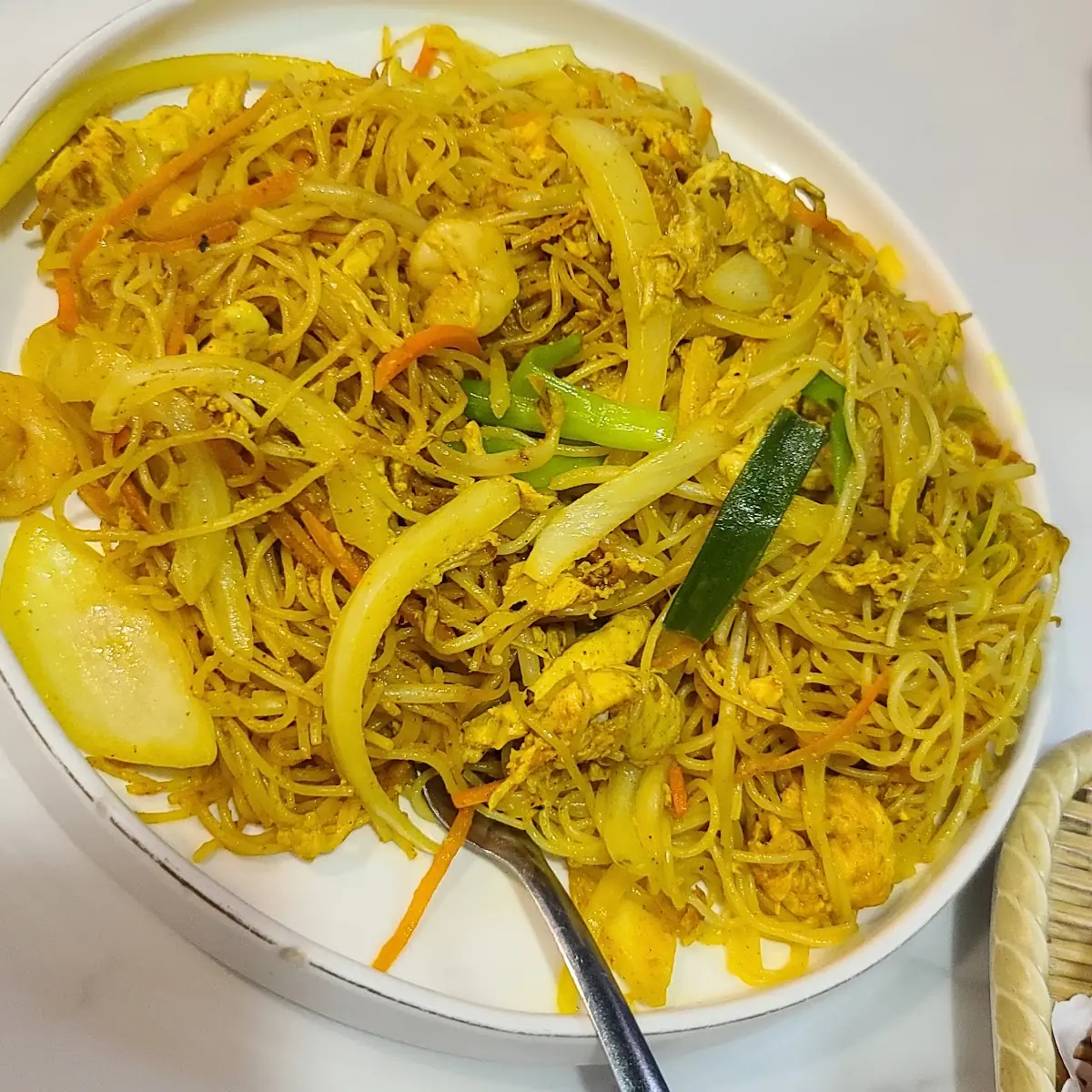 Singapore Style Fried Rice Noodles