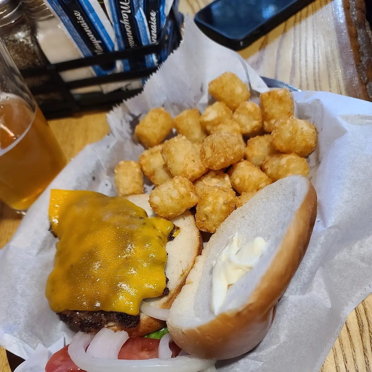 Classic Cheeseburger with Tots