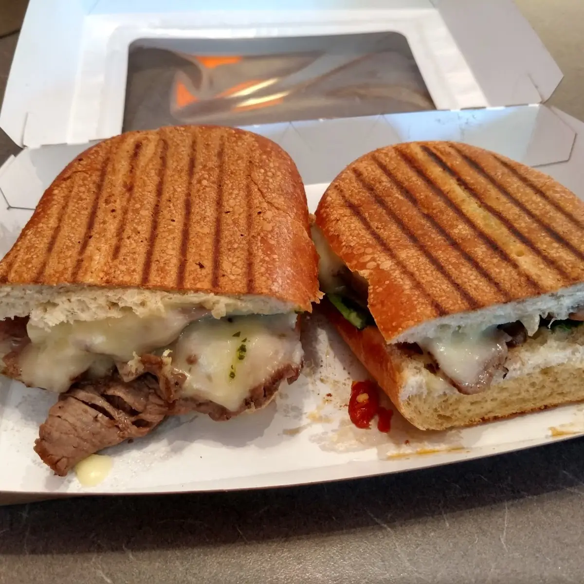 Toasted Steak & White Cheddar