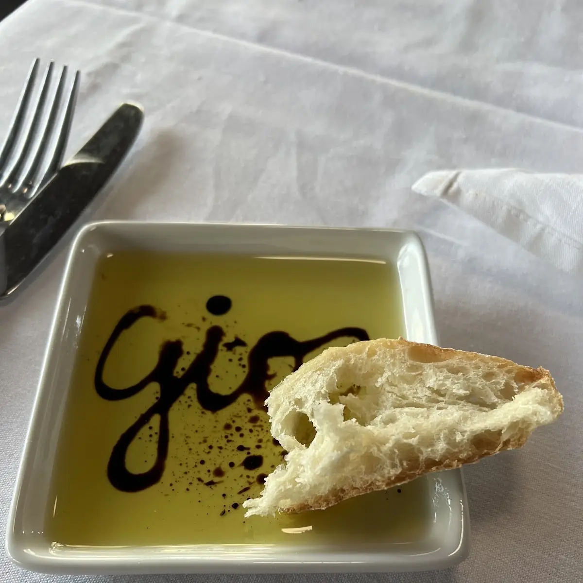 Balsamic and Olive Oil Bread Dipping Sauce