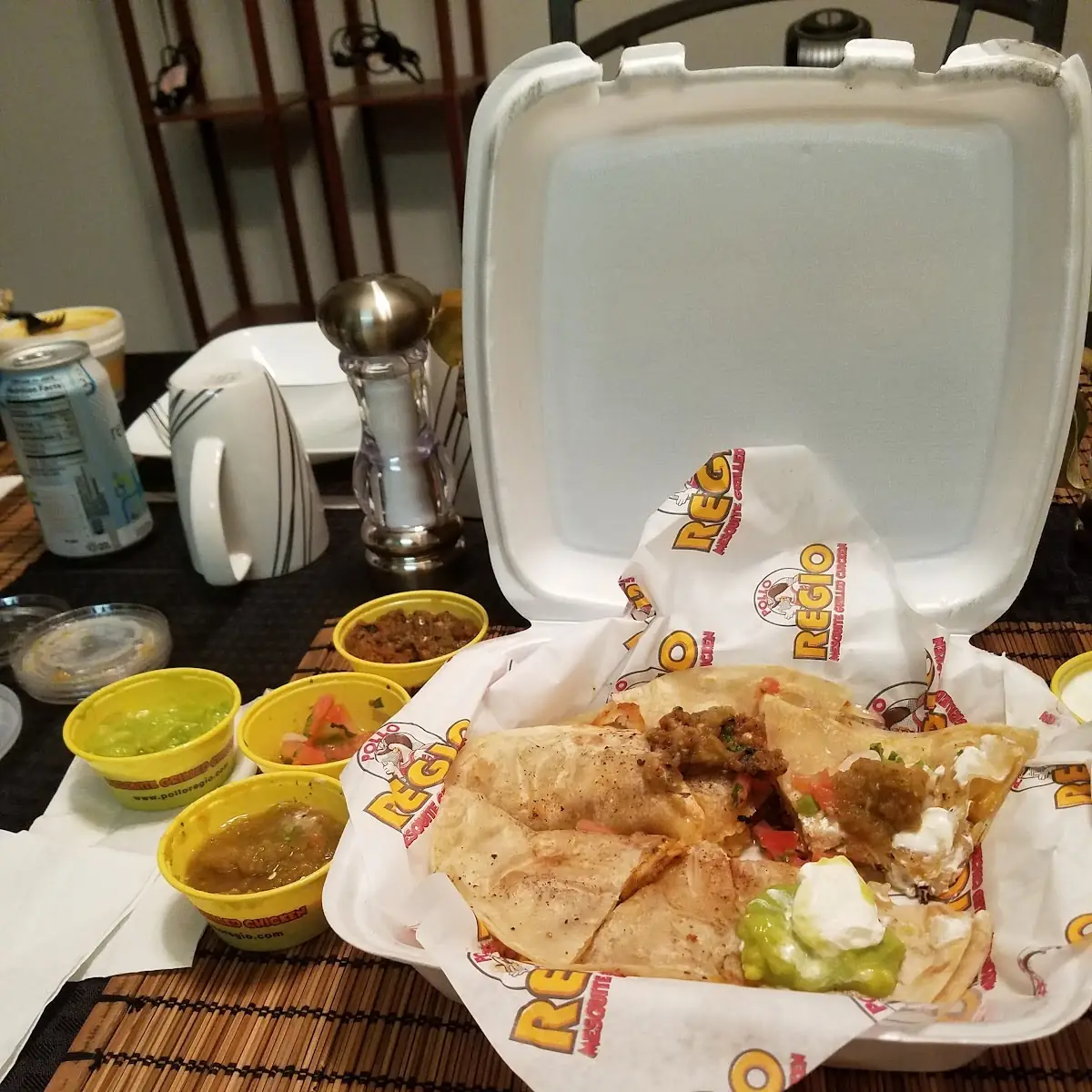 Quesadilla Y Pollo Asado