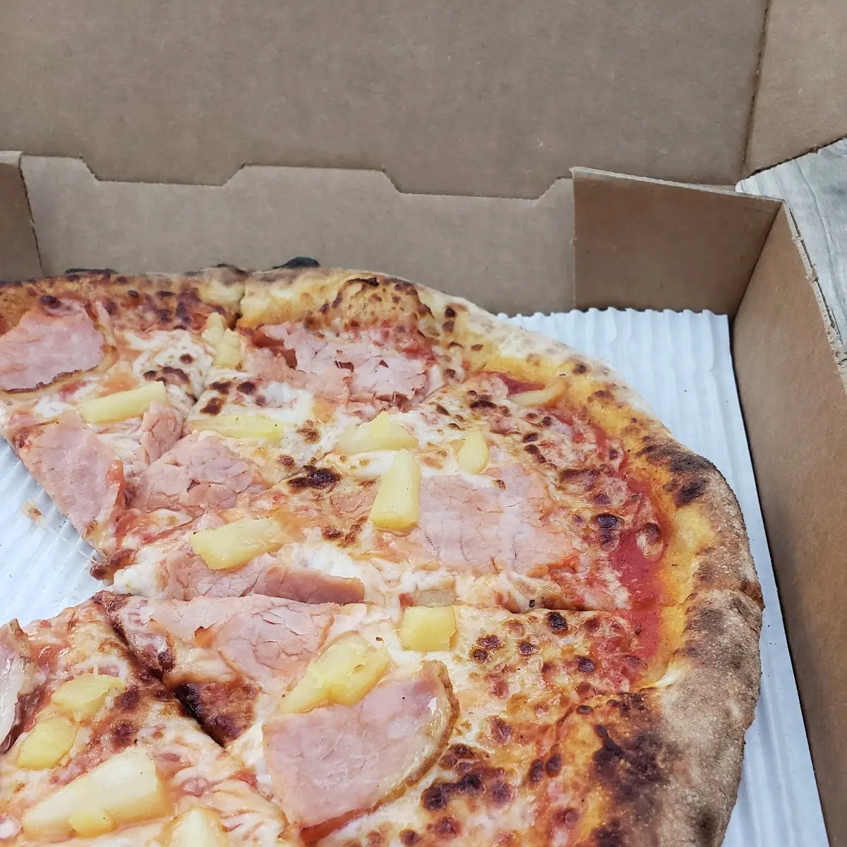 Hawaiian Pizza