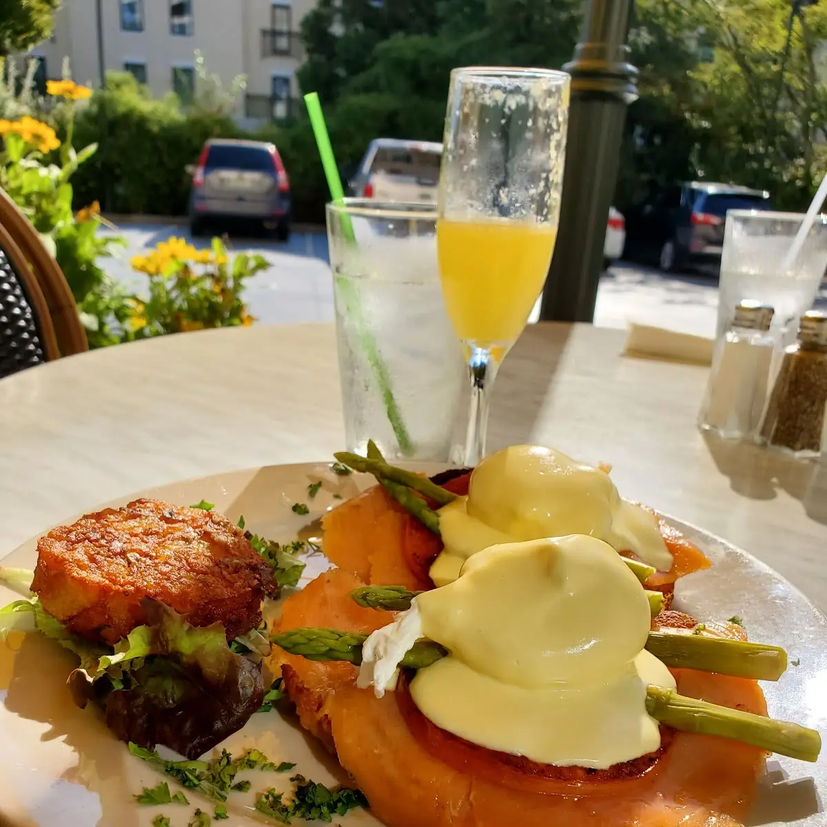 Smoked Salmon Benedict