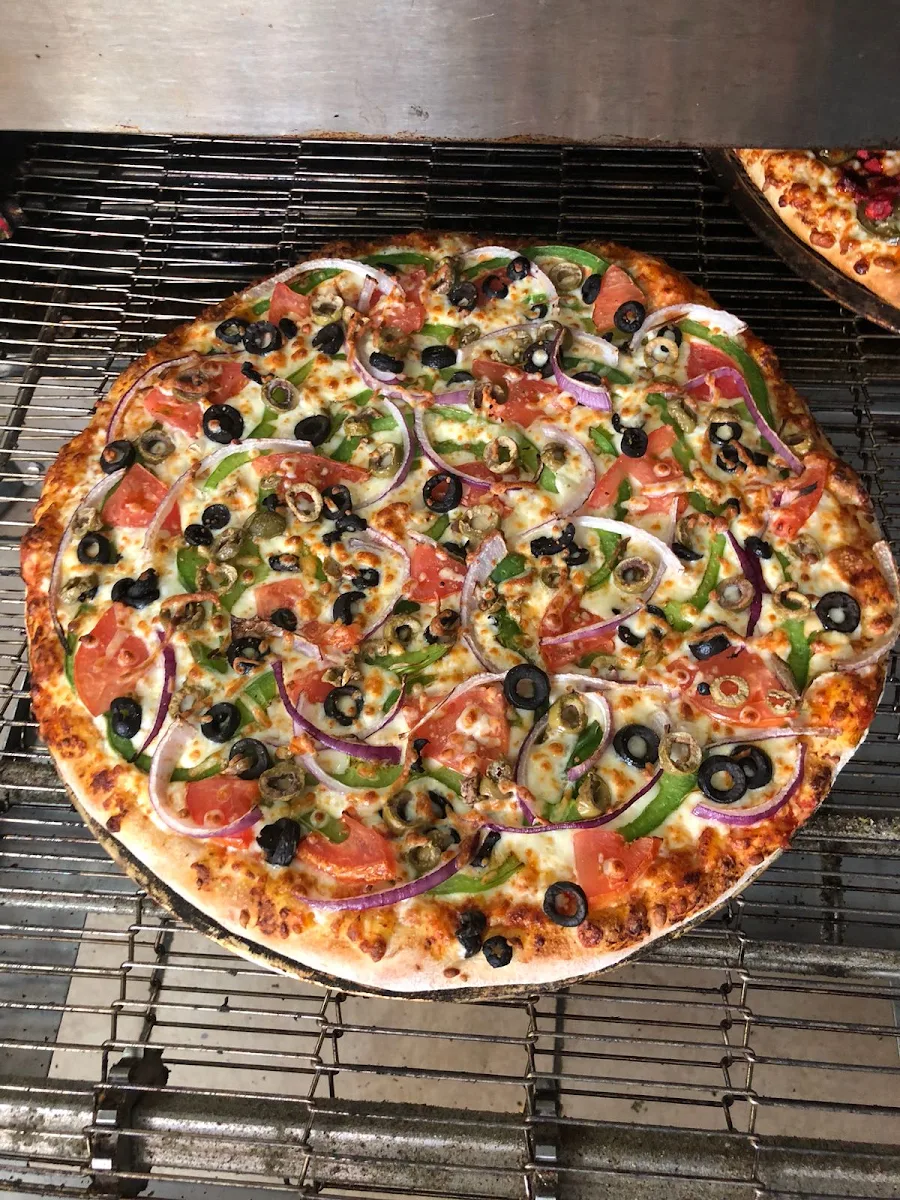 Highlights, Pizzano Pizza & Wings