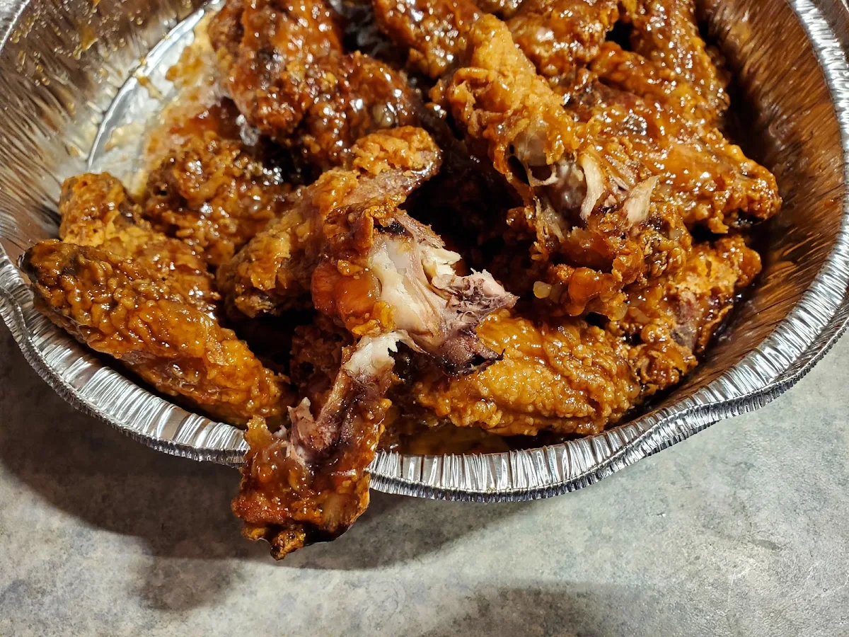 Highlights, Pizzano Pizza & Wings