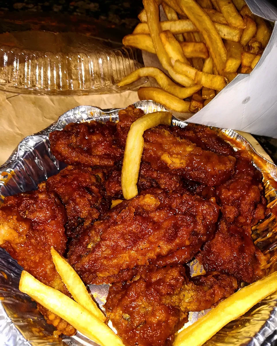 Wings and Fries, Pizzano Pizza & Wings