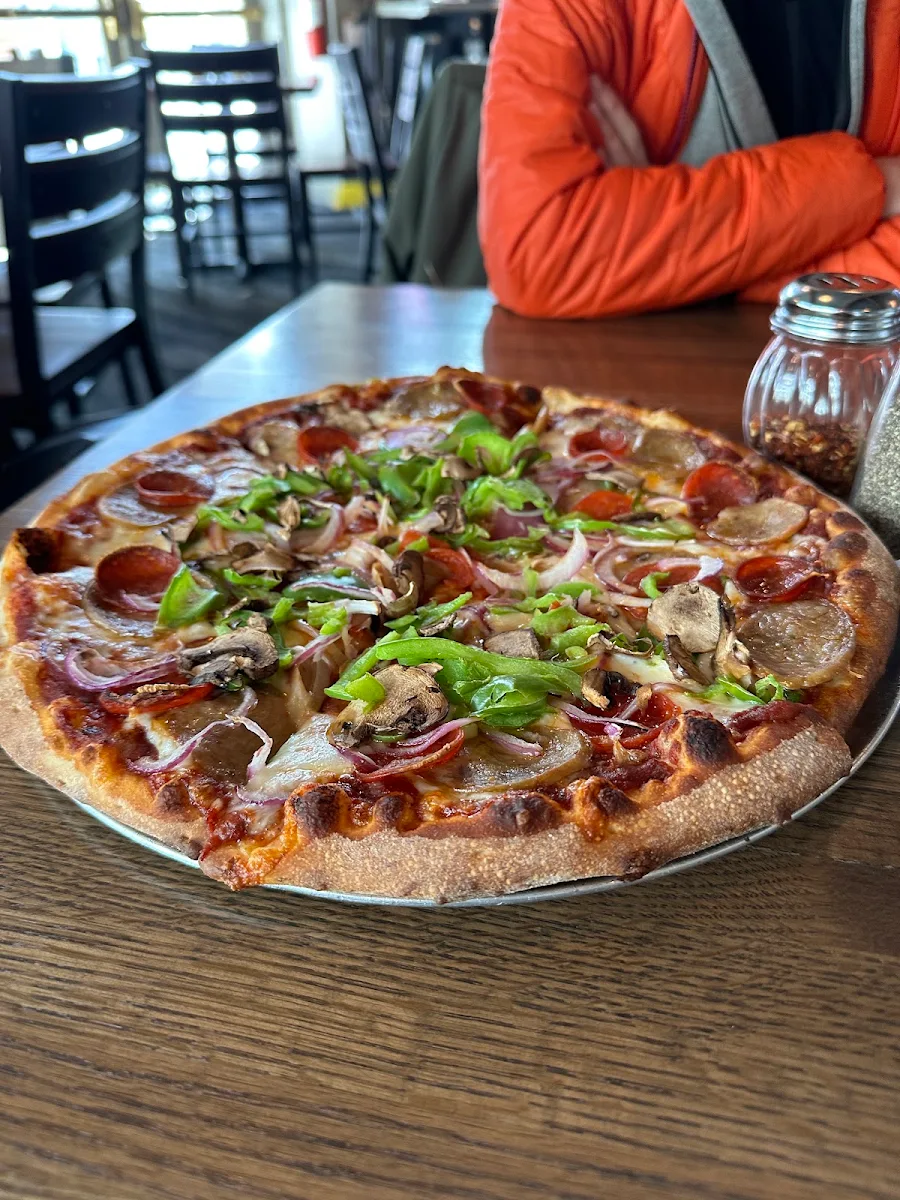 Deluxe Combination Pizza