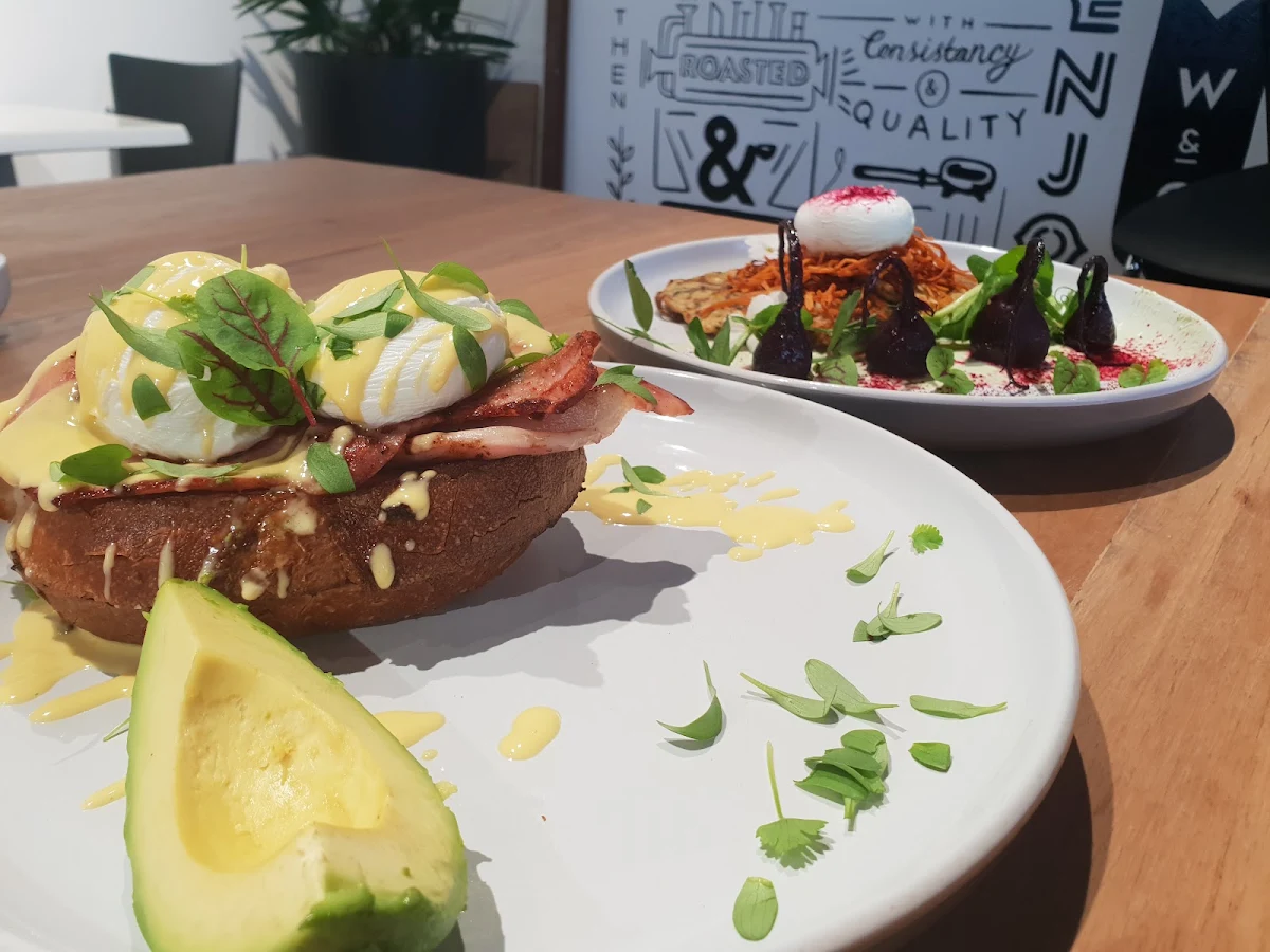 Eggs Benedict, Cafe Delaray & Co