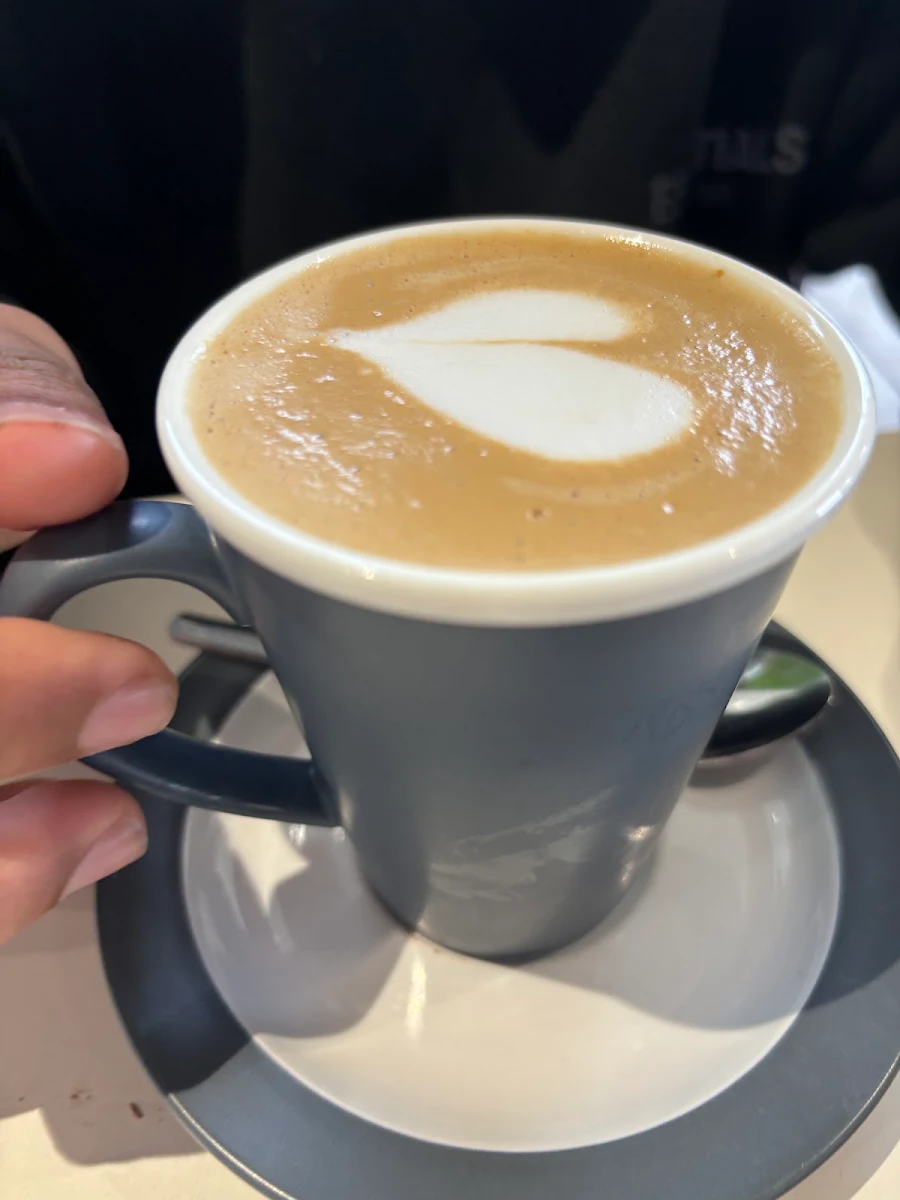 Vanilla Latte, Cafe Delaray & Co
