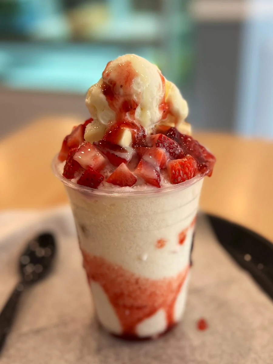Strawberry Cheesecake Bingsoo