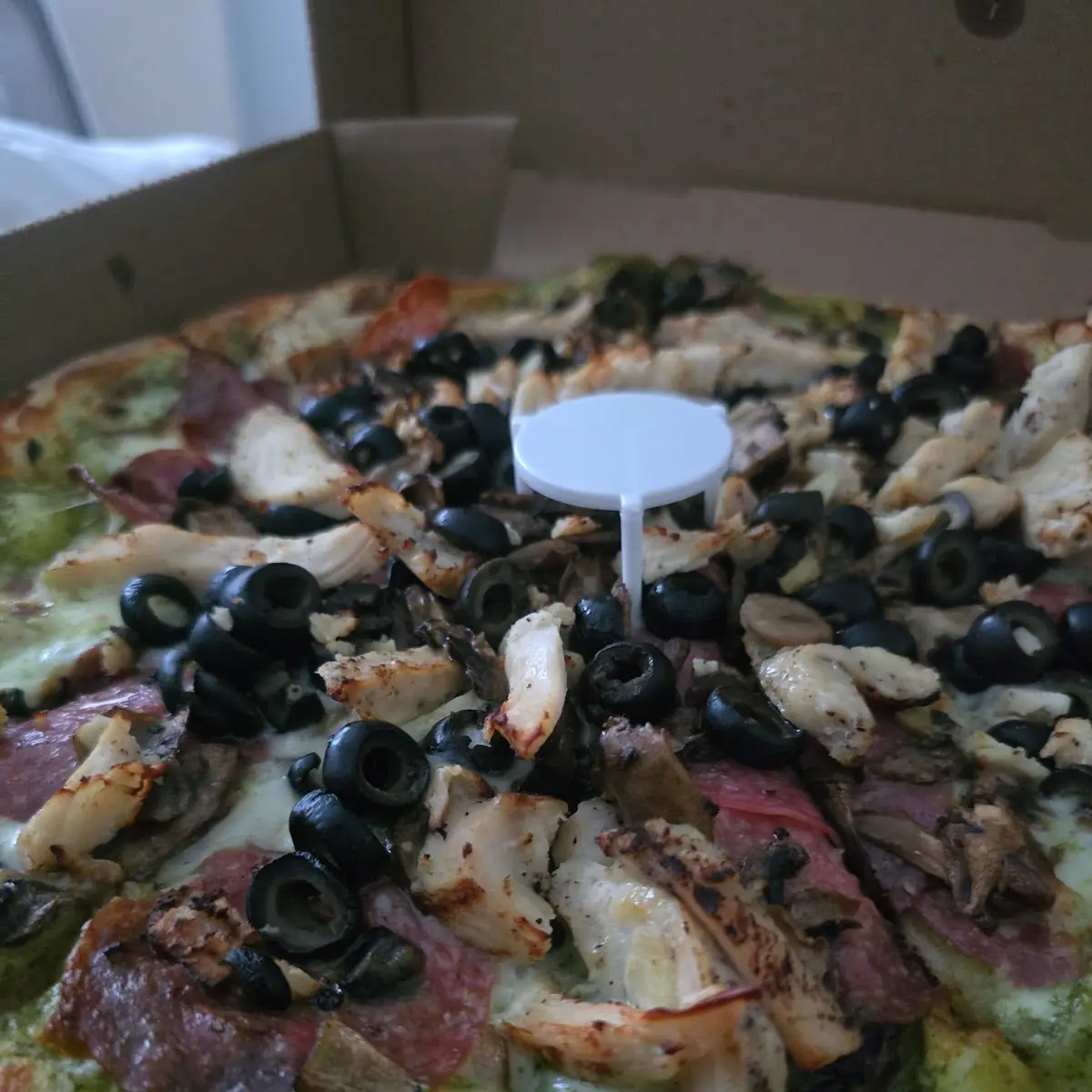 Mama's Favorite Pizza