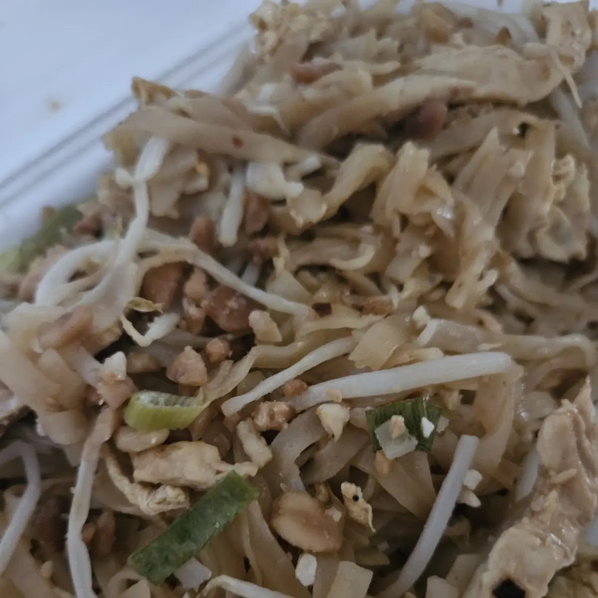 Chicken Pad Thai