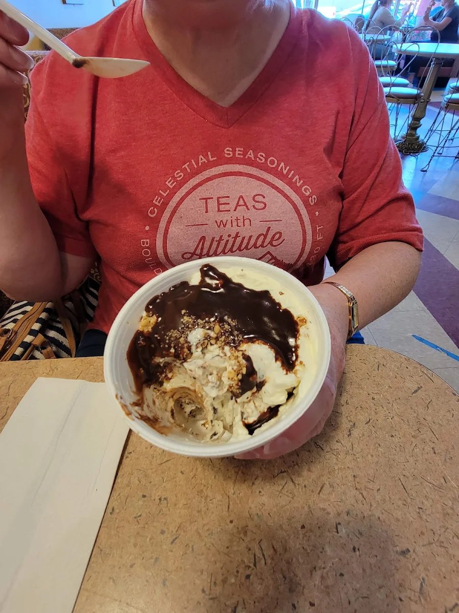 Hot Fudge Sundae