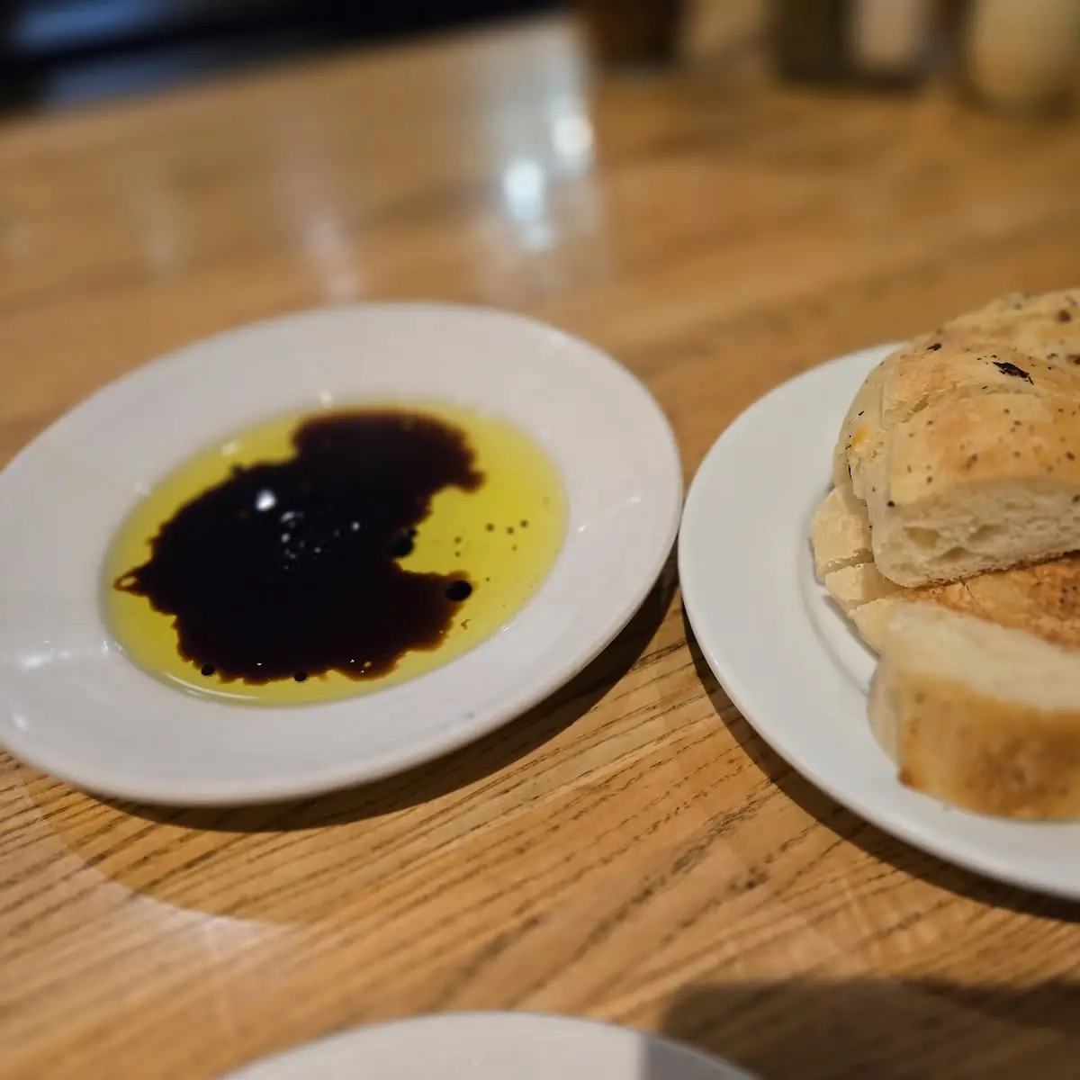 Bread with Olive Oil and Balsamic Vinegar