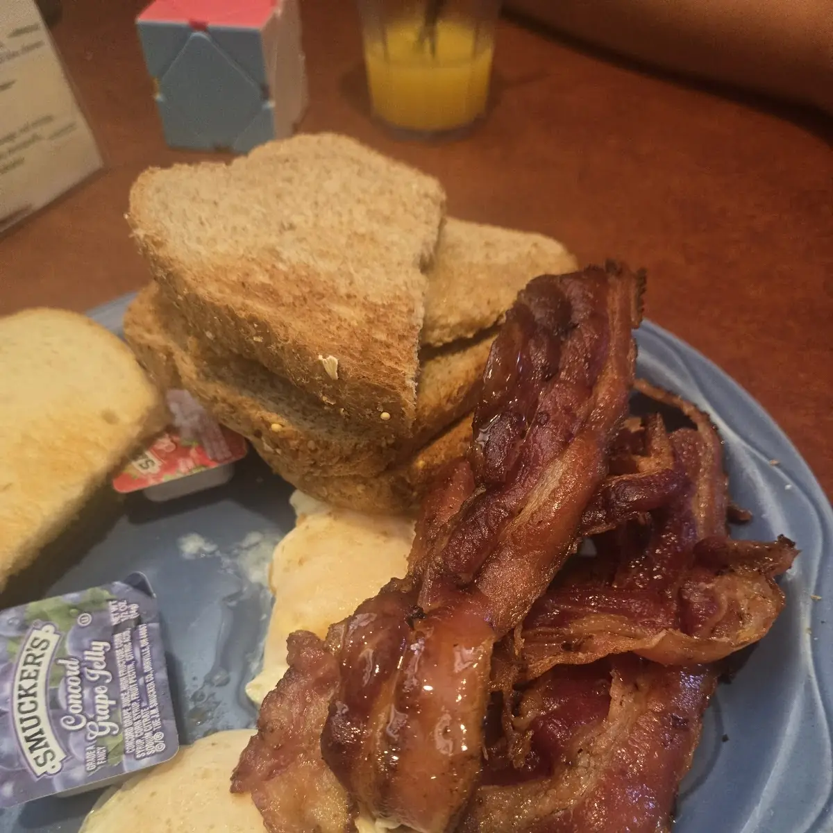 GARLIC BREAD (side)