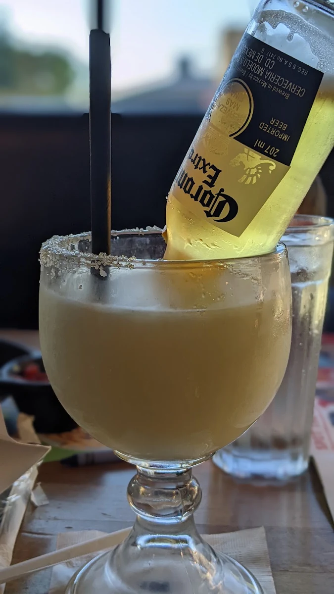 Fuzzy Peach Margarita, Lone Star Texas Grill