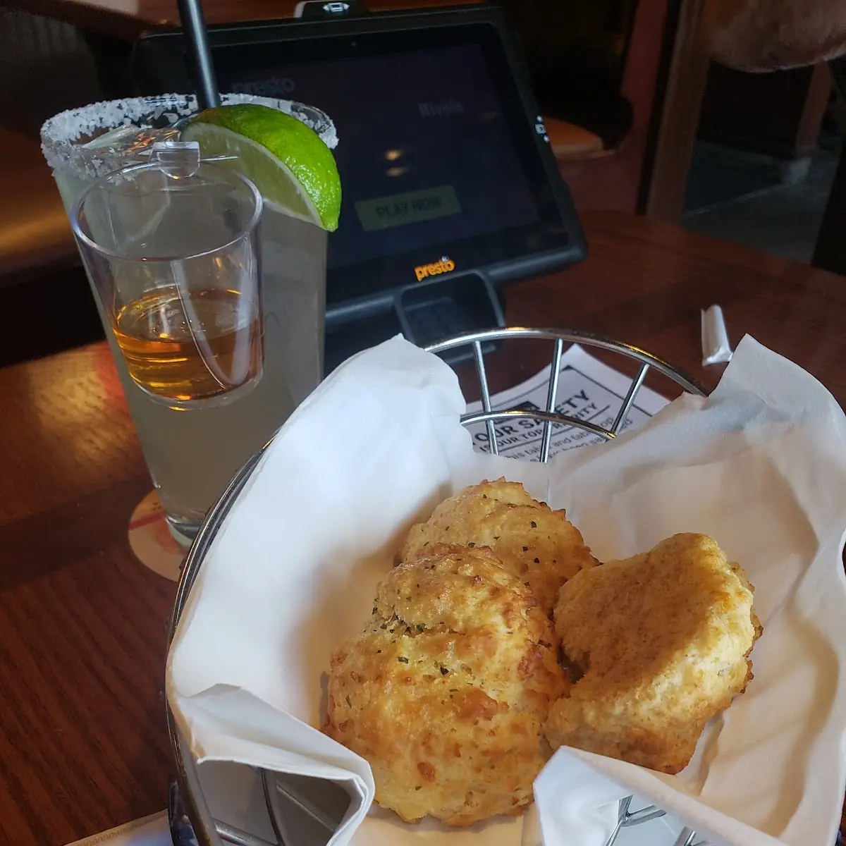 Garlic Cheese Biscuits