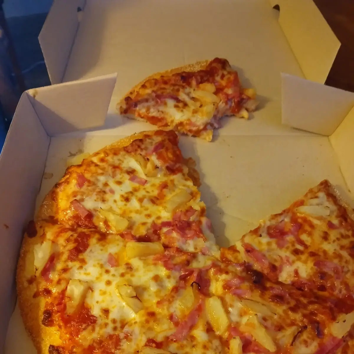 Hawaiian Pizza