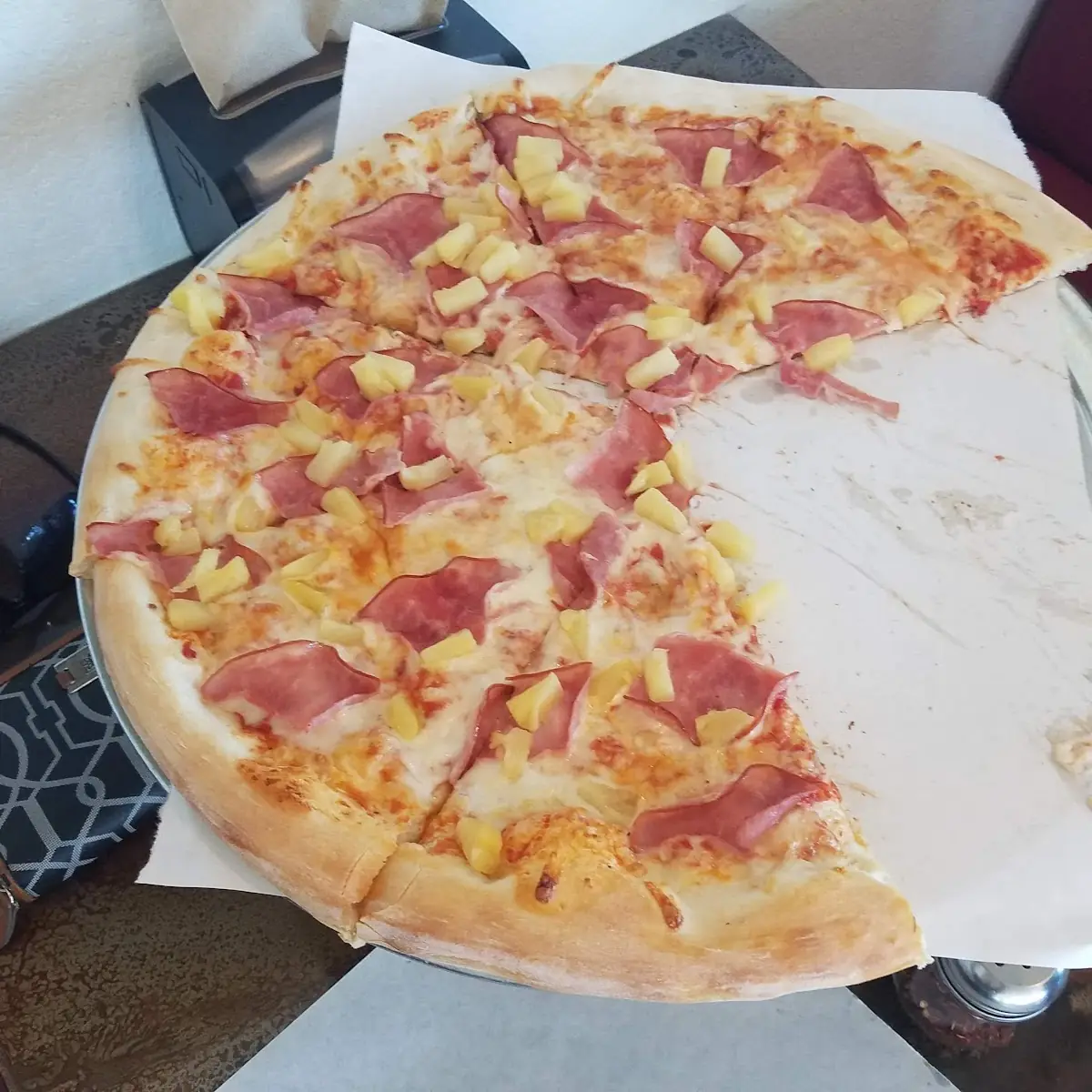 Hawaiian Pizza
