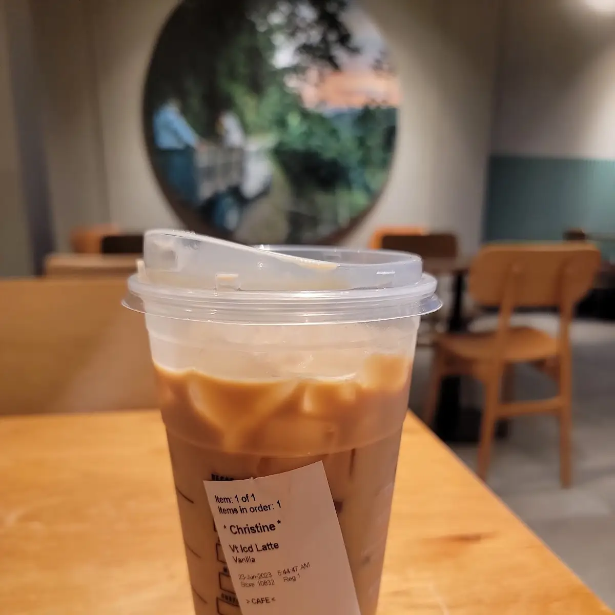 Iced Vanilla Latte