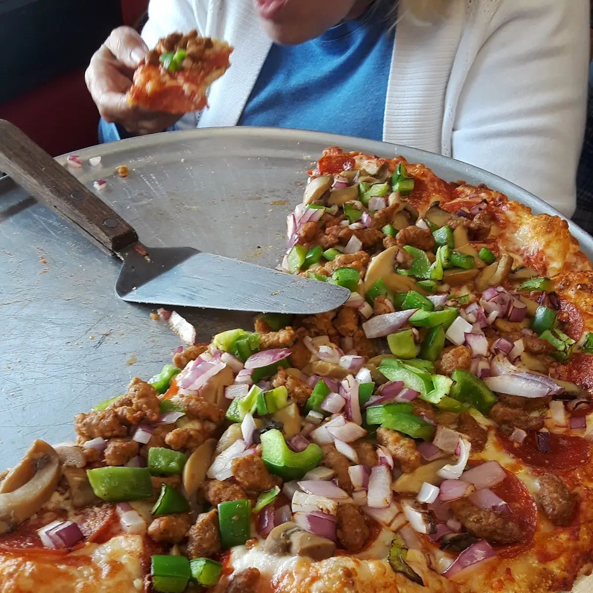 Deluxe Pizza