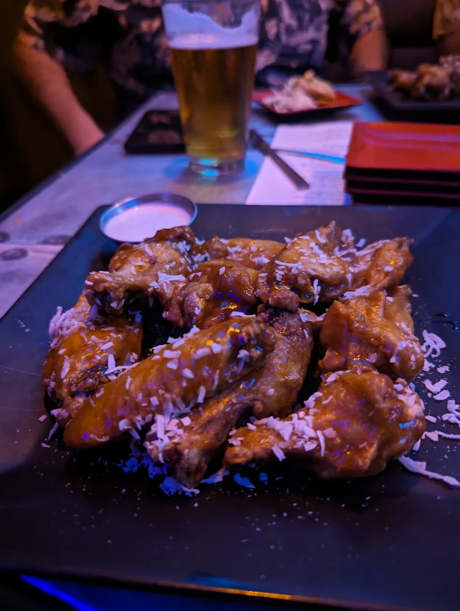 Coco Nido Wings