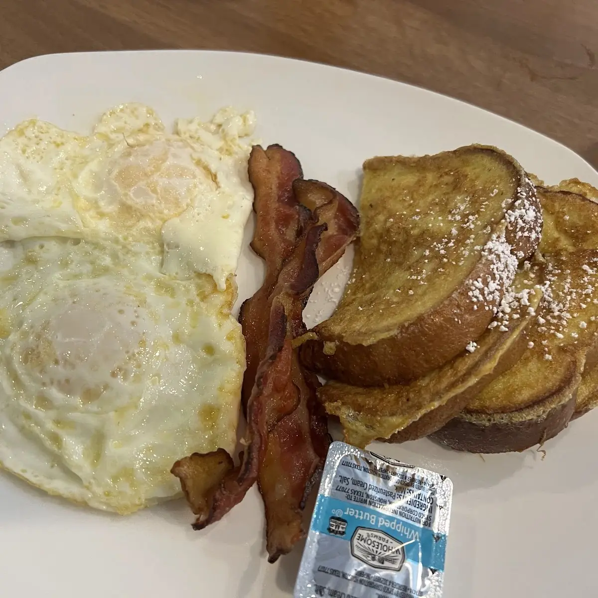 Eggs with Bacon Toast and Hash Browns