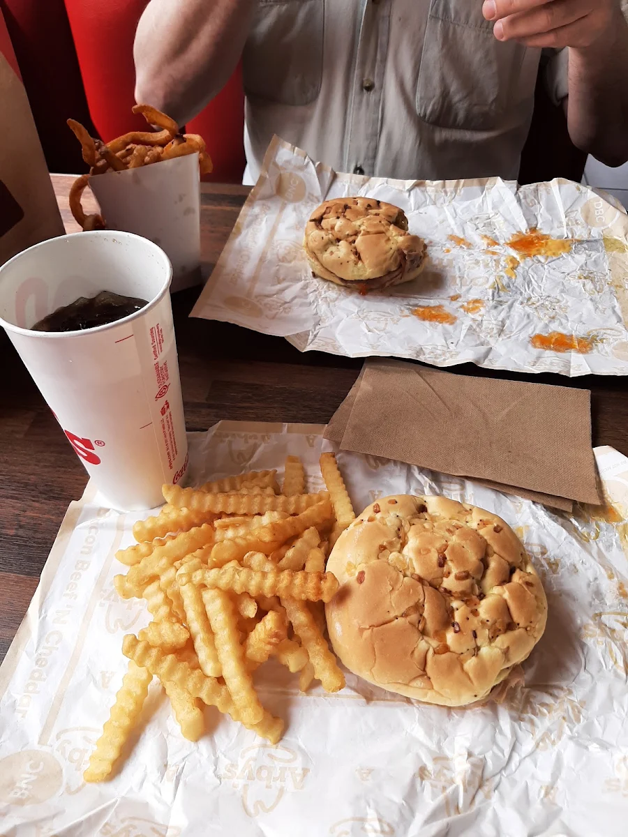 Beef ' Cheddar Combo with Reg Fries, Arby's