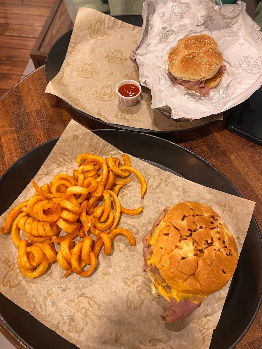 Cheese and Beef Combo, Arby's