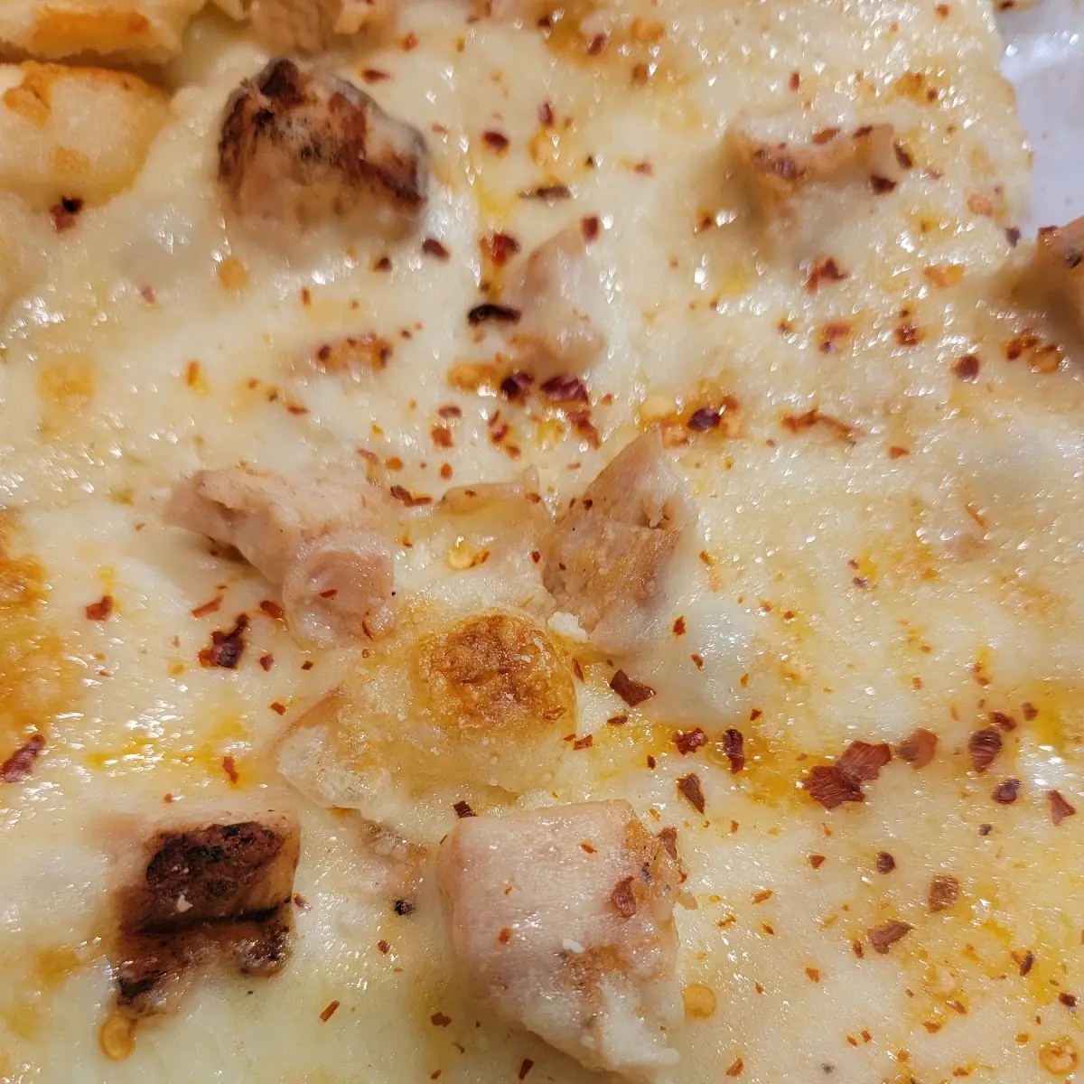 Chicken Alfredo Pizza