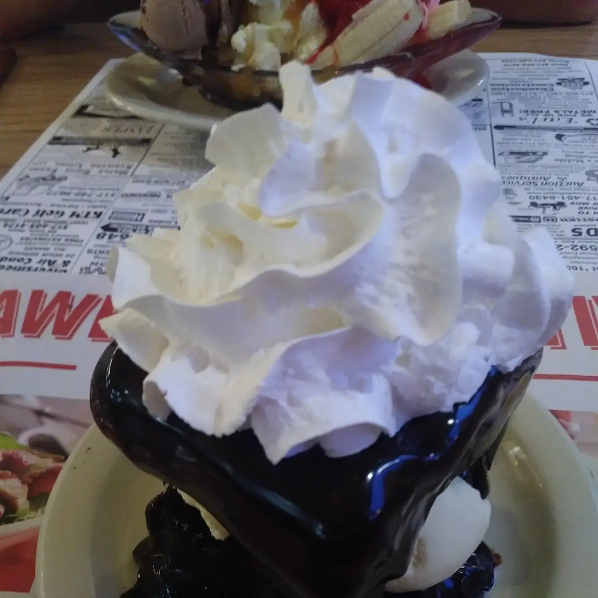 Big Boy Hot Fudge Cake